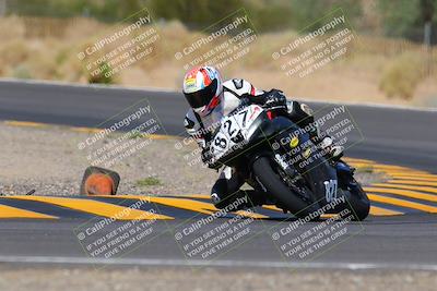 media/Oct-03-2022-Moto Forza (Mon) [[5f077a3730]]/Advanced Group/Session 3 (Turn 3)/